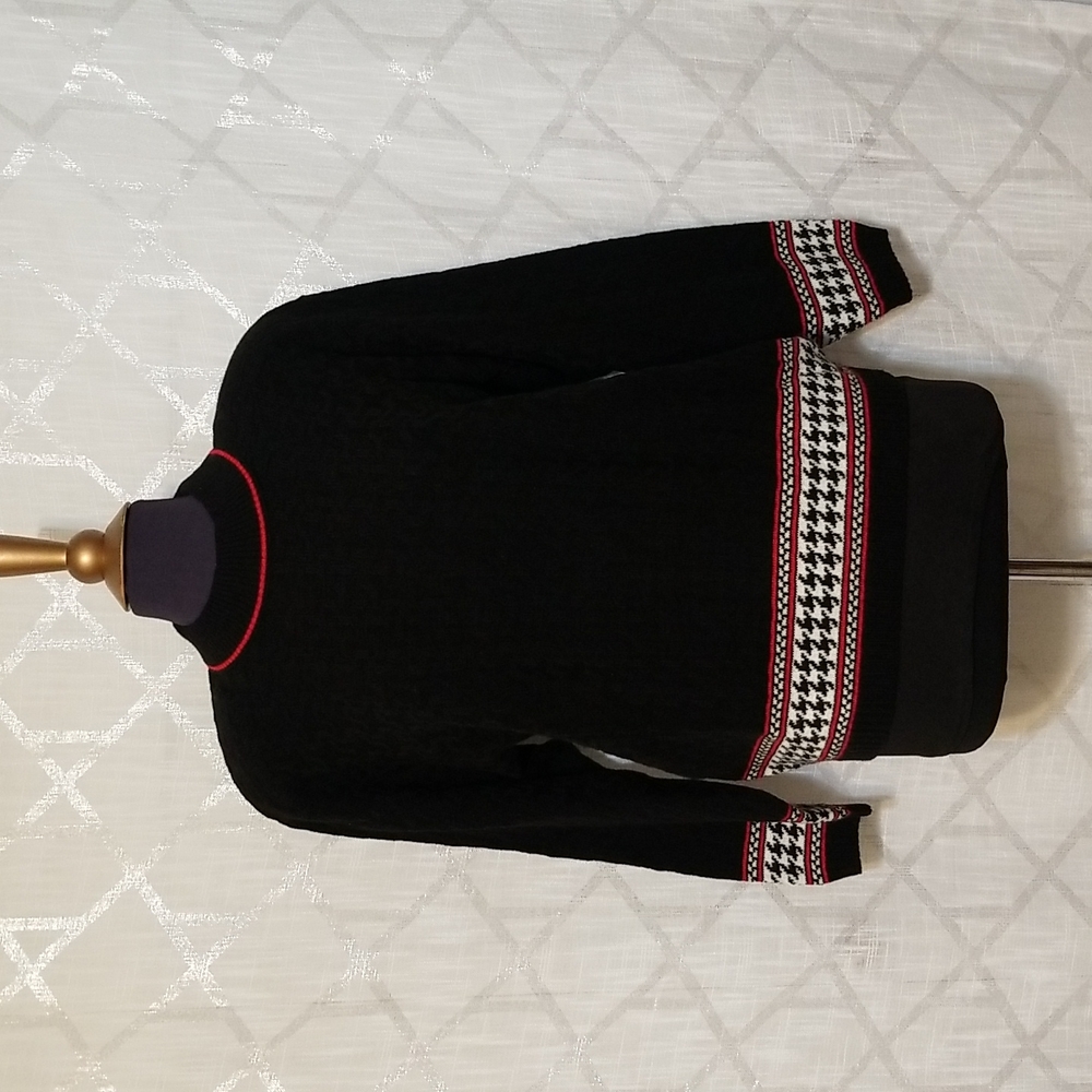 Vintage Womens Sweater Houndstooth Cable Knit Design